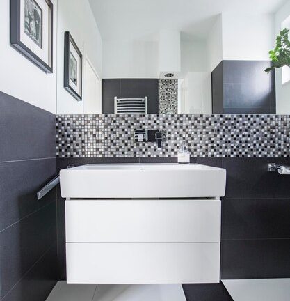 Space with Blue Peel and Stick Backsplash Tiles: A Stylish and Practical Solution