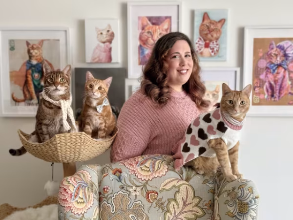Pet Influencer Culture: Tech, Photo Apps, and Community Platforms