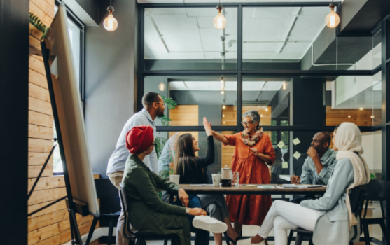 5 Essential Reasons to Hire Digital Marketing Services