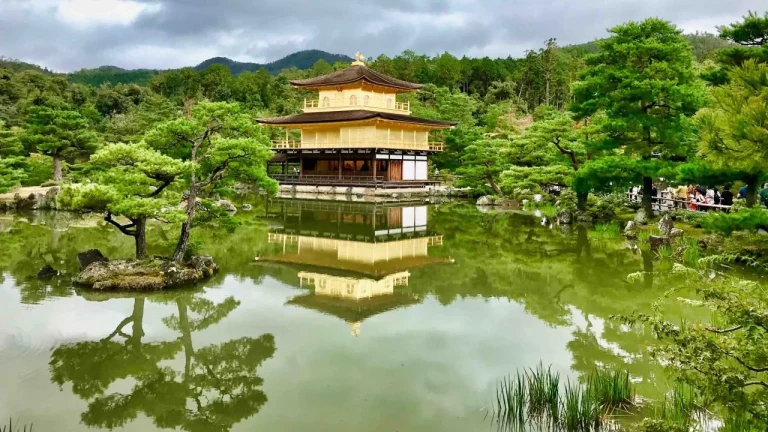 Frühling in Kyoto oder Winter auf den Malediven mit Reisezeit-Seiten