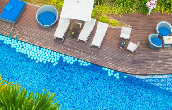 Backyard Transformation: Utilizing Swimming Pool Design to Create Exceptional Landscapes